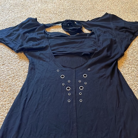 Black Dress - Picture 6 of 14